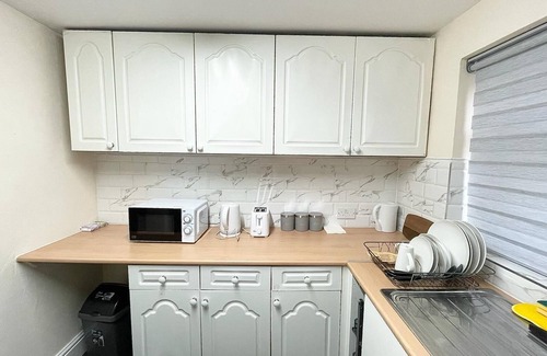 Beeston Casa | Cosy home, 4 bedroom near Leeds centre, sleeps 7