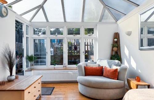 Wainscot Apartamento | Cosy Home! Double Driveway, Near Castle & High St