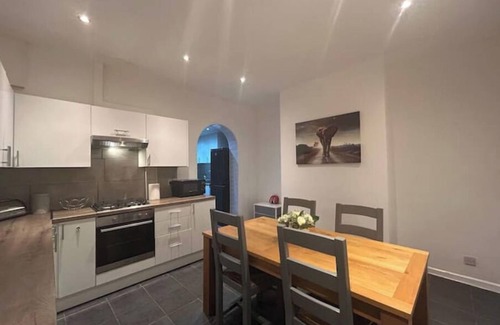 Newton-le-Willows Casa | Cosy Home in Newton-Le-Willows