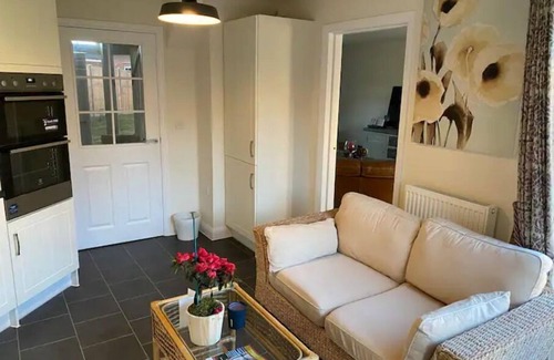 Grantham Casa | Cosy Home in Quiet Village