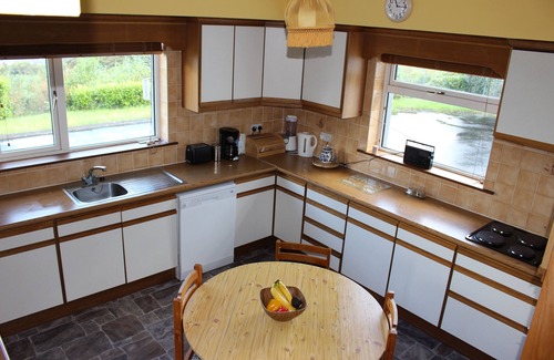 Westport Cabaña | Acogedora casa ubicada dentro de la extensión escénica de Clew Bay y Croagh Patrick