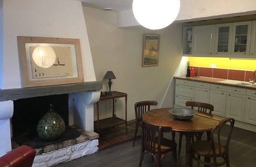 Villeneuve-Minervois Casa | Cosy house with parking 15 km from the town of Carcassonne