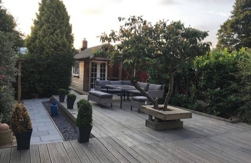 Newport Casa | Cosy House in Lovely Market Town