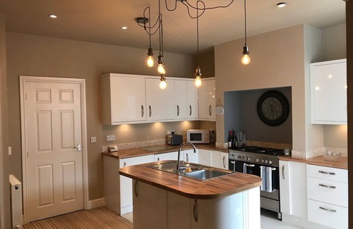 Clitheroe Casa | Cosy House set in historic town of Clitheroe.....3 bedrooms sleeps 5