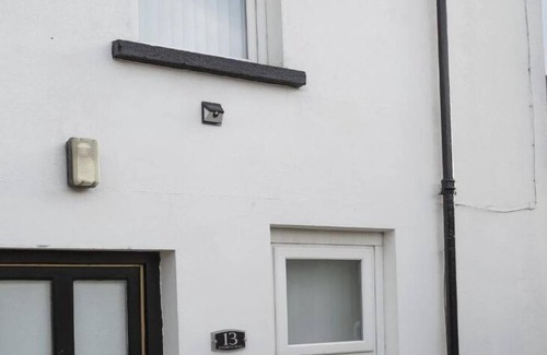 Carnlough Casa | Cosy Idealic Holiday let set in a Beautiful Coastal Village With all Amenities