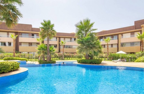 Menara Condominio | Cosy - Jardin Privée - Vue Piscine - Wifi