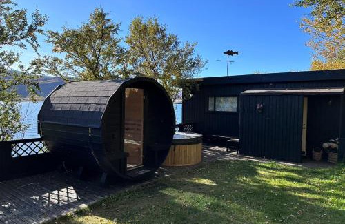 Kjosarhreppur Casa | Cosy lakeview cabin 45 minutes from Reykjavik
