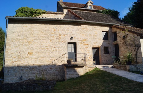 Laives Casa | Cosy little nest in the heart of a small Burgundy village