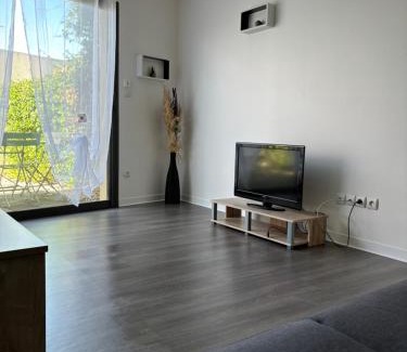 Villeneuve-les-Maguelone Apartamento | Cosy Lodge T2 avec jardin