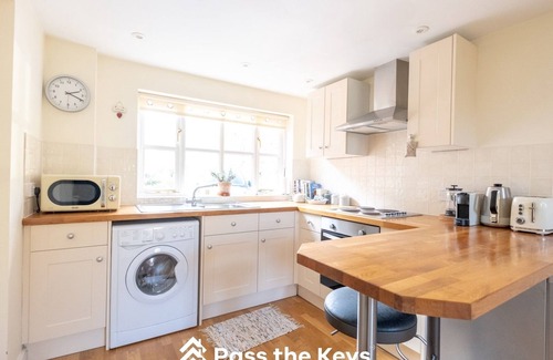 Radley Casa | Cosy loft apartment near Oxford I Pass the Keys