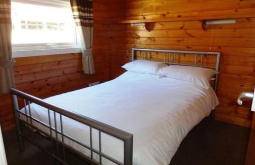 Bronaber Chalet De Esquí | Cosy log cabin in Snowdonia 357