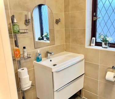 St. Dunstan's Casa | Cosy London Retreat near Tower Bridge