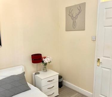 St. Dunstan's Casa | Cosy London Retreat near Tower Bridge
