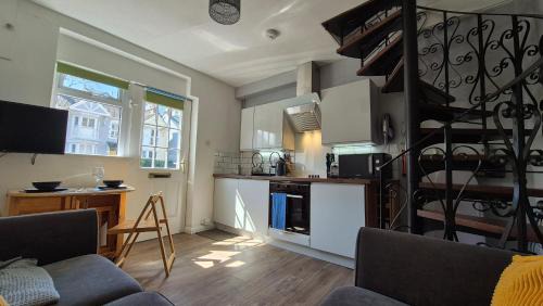 Mumbles Apartamento | Cosy Mews House, Heart of Mumbles gateway to Gower