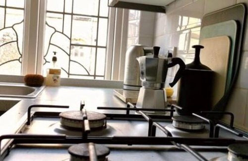 Saltaire Village Casa | Cosy Millworkers Cottage With Wood Burning Stove