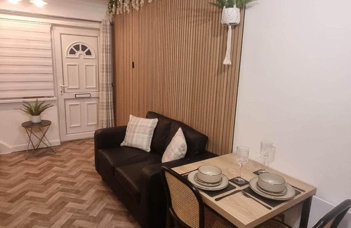 Pembroke Apartamento | Cosy Moat House Cottage #3