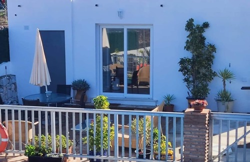 Alhaurín el Grande Chalet De Esquí | Cosy modern Chalet in Alhaurin el Grande