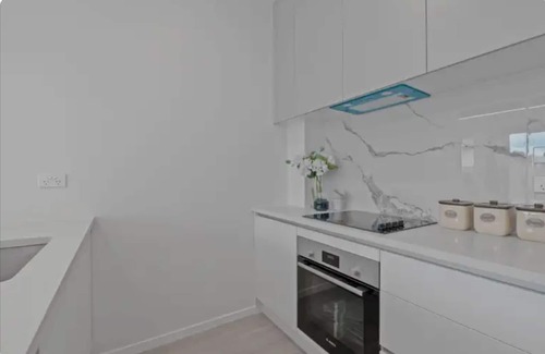 Orewa Casa | Cosy Modern House in Orewa near the beach, cafes and restaurants