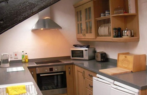 Trevone Cabaña | Cosy modernised Cornish Cottage 3 mins from the beach