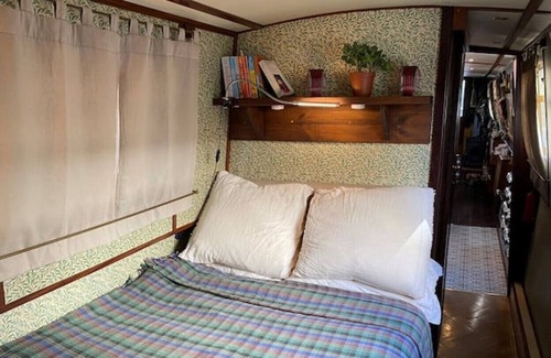 Leeds Alquiler De Eote | Cosy Narrowboat Benedict, Clarence Dock Leeds