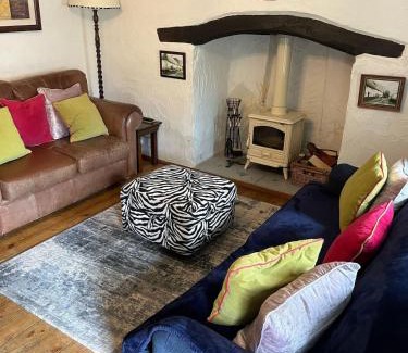 Barnstaple Casa | Cosy North Devon Thatched Cottage near beaches
