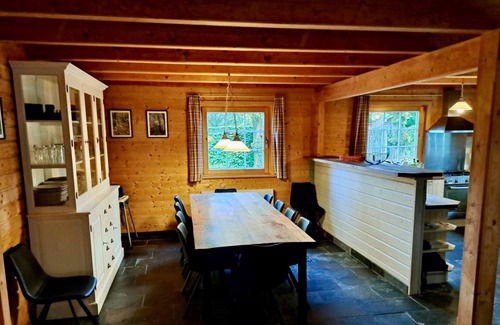 Bomal-sur-Ourthe Chalet De Esquí | Cosy Norwegian-style chalet