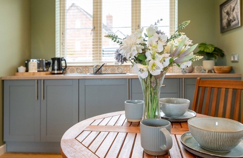 Loppington Apartamento | *Cosy, peaceful and modern ground floor apartment* | Pass the Keys