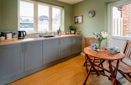 Loppington Apartamento | *Cosy, peaceful and modern ground floor apartment* | Pass the Keys