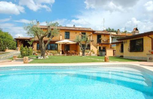 Rome Apartamento | Cosy penthouse loft with stunning view