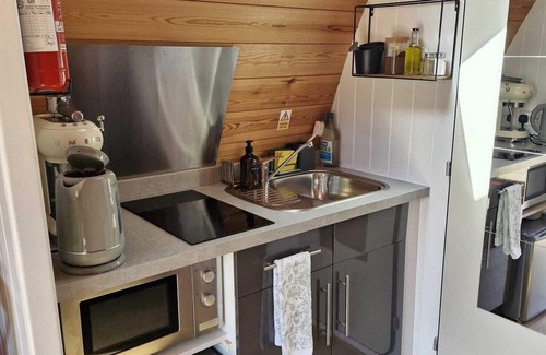 Cheriton Bishop Cabina | Cosy Pod by The Moor With Fishing