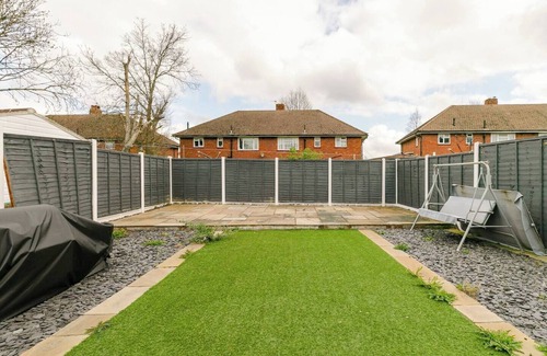 New Addington Casa | Cosy Private Room in Croydon, London
