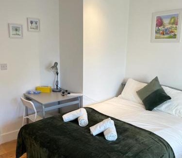 Euston Casa | Cosy Private Rooms near Euston Station, Central London