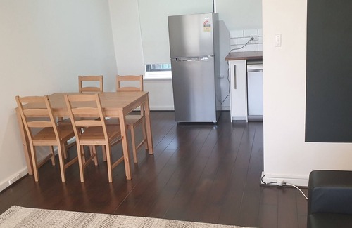 Glenelg East Apartamento | Cosy & quiet unit in Glenelg East