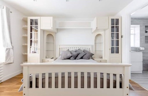 Cheshunt Casa | Cosy Room With Bathroom in Cheshunt