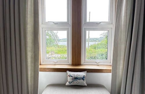 Tarbert Cabaña | Cosy, Secluded Detached Stone Cottage, Loch Views