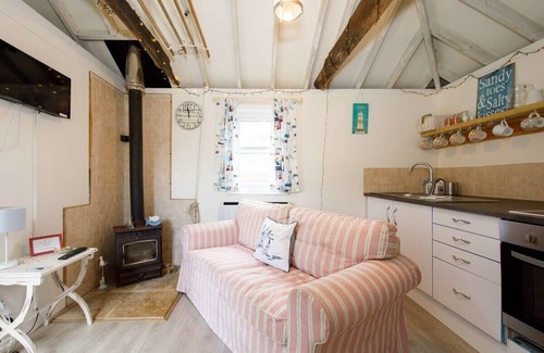 Selsey Cabina | Cosy self-contained annexe in Selsey