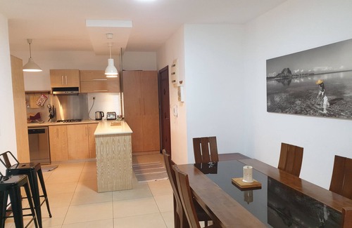 La Mivoie Apartamento | Cosy, spacious 3 bedroom apartment 5 mins from beach