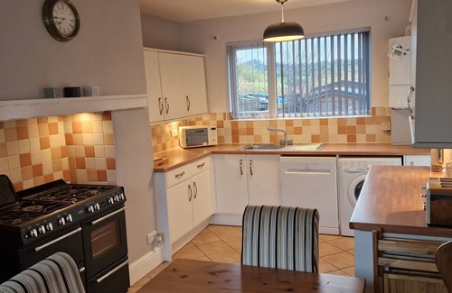 Farnley Tyas Casa | Cosy, spacious and comfortable family home in Huddersfield.