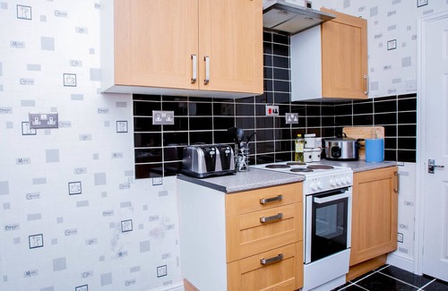 Kettering Casa | cosy ,spacious ,clean 3 bed house,10miuntes walk from town centre