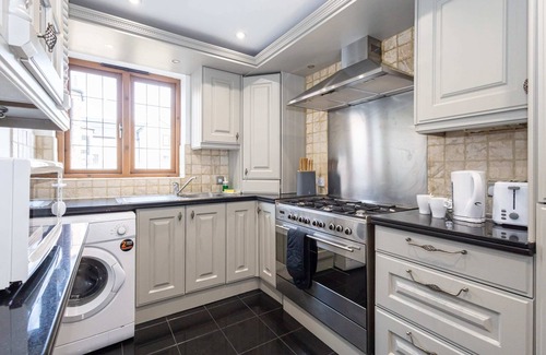 Walkden Apartamento | Cosy, Spacious Duplex Apartment near Salford Royal