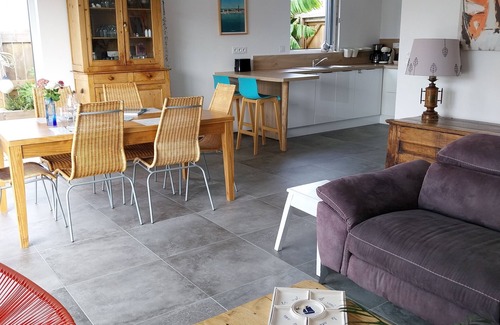 Penmarch Cama Y Desayuno | 1.8 km from the beaches of La Torche and Pors Carn, seaside escape