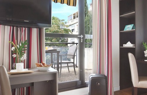 Sud Apartamento | Cosy studio à 5 min du centre-ville | Piscine