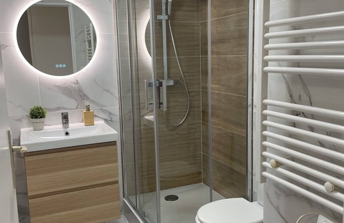 Cergy Apartamento | Cosy Studio 30m2 - At the foot of the station - Parking