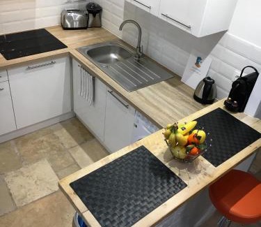 Old Town Apartamento | Cosy Studio Cours Lafayette "Clim, WIFI Gratuit"