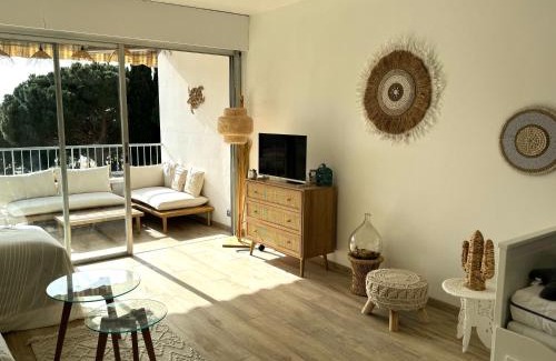 Le Lavandou Apartamento | Cosy studio devant la mer Lavandou