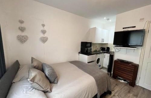 Whitefoot Apartamento | Cosy Studio Flat
