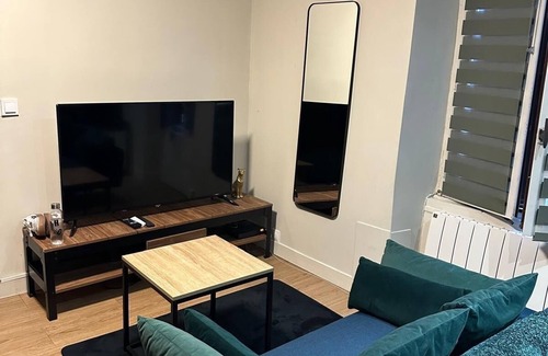 Noisy-le-Sec Apartamento | Cosy studio, fully renovated