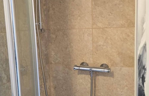 South Ockendon Apartamento | Cosy Studio Getaway - Free Parking & Central Links