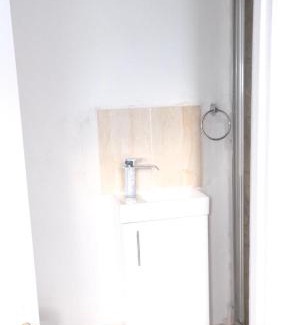 South Ockendon Apartamento | Cosy Studio Getaway - Free Parking & Central Links