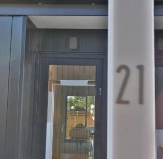 Henderson Casa | Cosy Studio in Awaroa Road